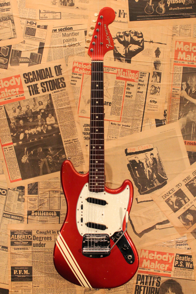 Fender 1969y[MUSTANG[“Competition Red Finish”[Back Stripes