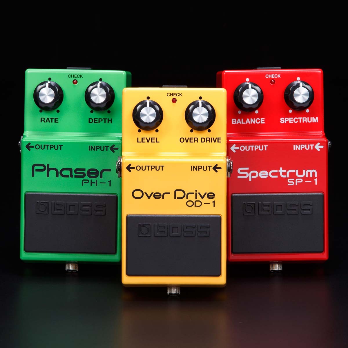 楽器屋店員がBOSSエフェクター3つだけでペダルボードを組んでみた！ –