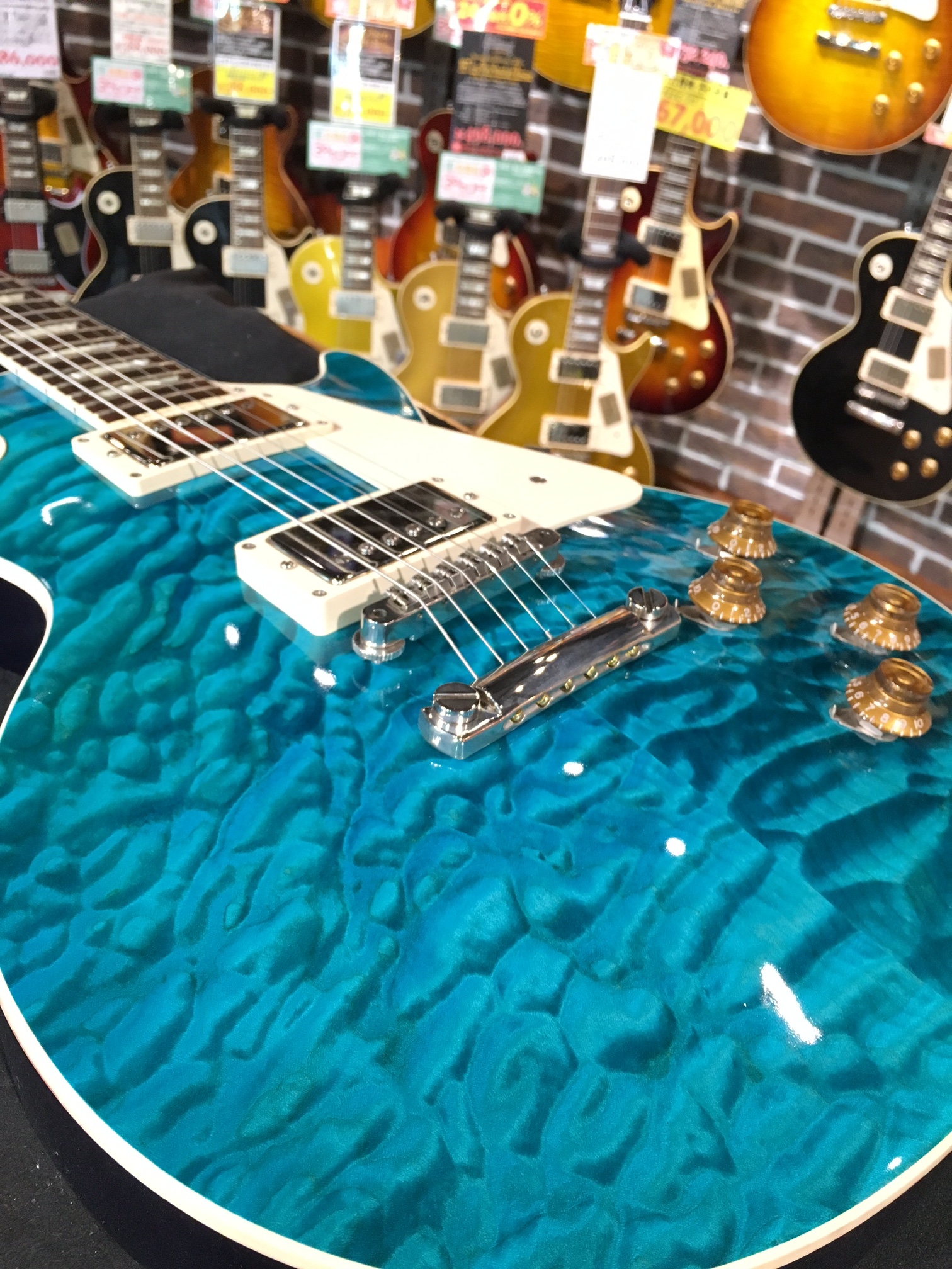 まるで南国リゾートビーチで眺める透き通った青い海！最高級キルト