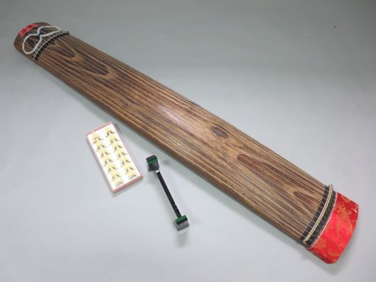 高級琴 和楽器 13弦 定価40万 琴 13絃 紫檀 半上角