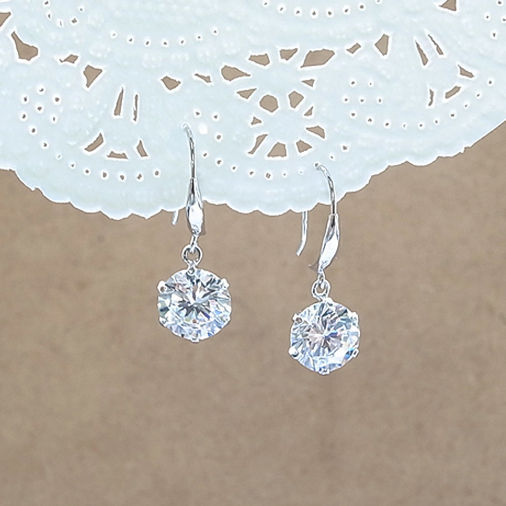 キュービックジルコニア K14ピアス(ダイヤ換算計2カラット相当