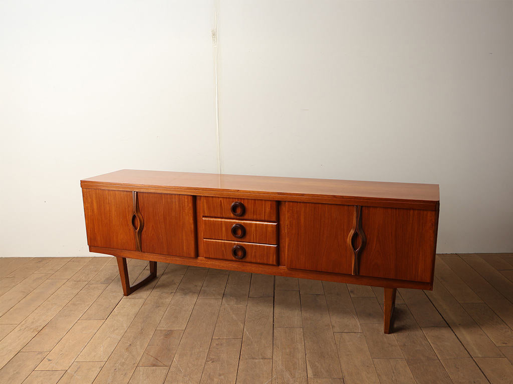 STONEHILL サイドボード | ロイズ・アンティークス | ヨーロッパの