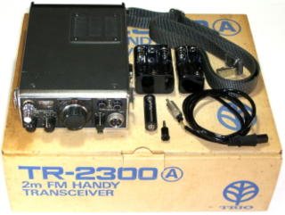 TRIO 往年の名機 TR-2300 144MHz トランシーバー