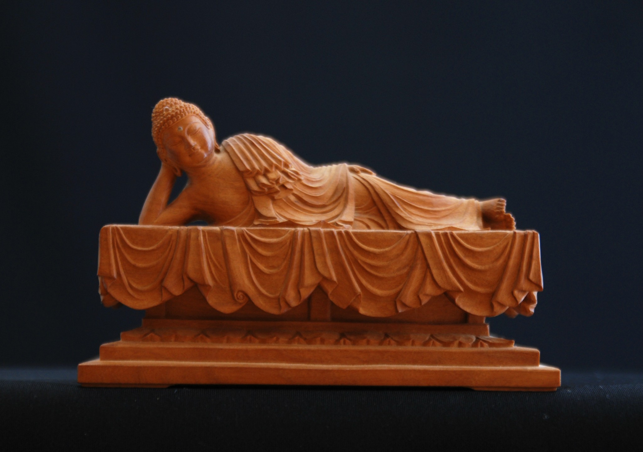 インド白檀木彫り象仏教美術仏像 骨董 木像木製密教置物骨董