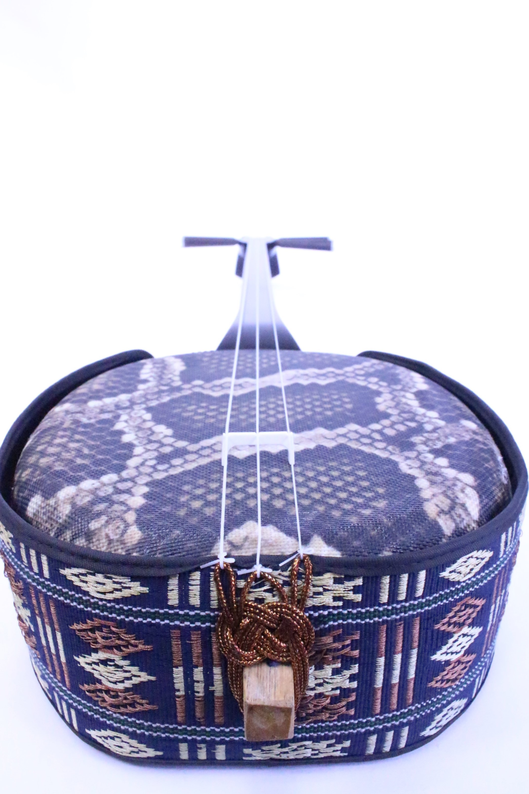 美品】沖縄三線 三味線 人工革 合皮 ヘビ柄 ハードケース付 民族楽器