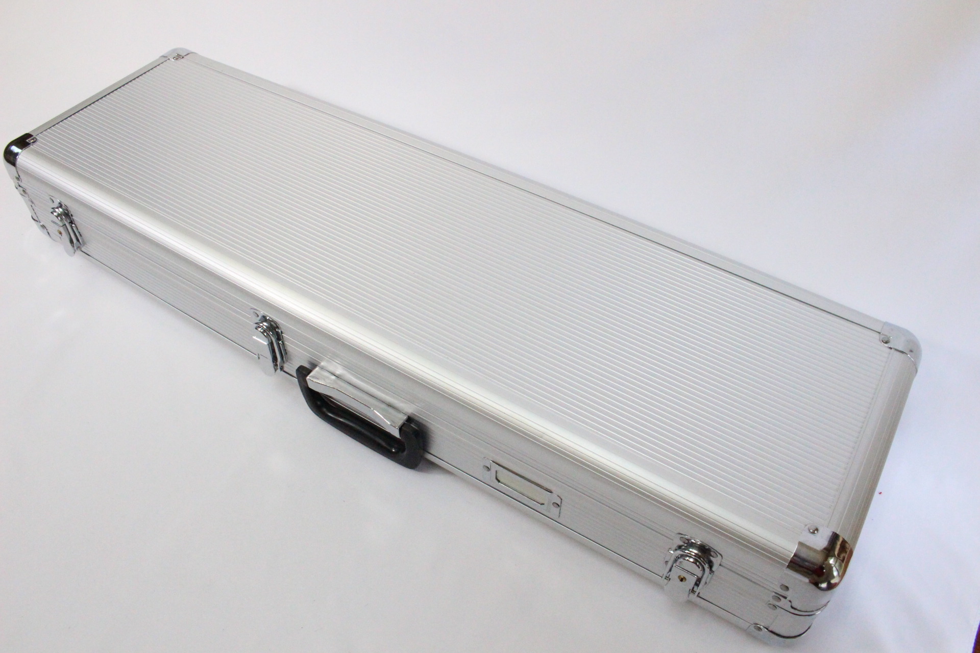 7.000円 沖縄三線専用 肩紐付き訳有一丁入アルミハードケース 如何?