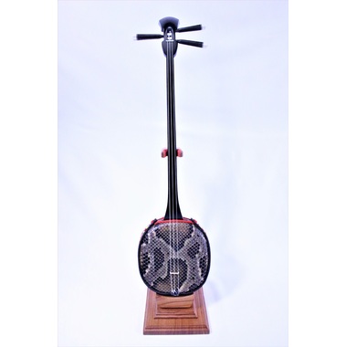 ヘビ革 三味線本体 namigoman.jpg