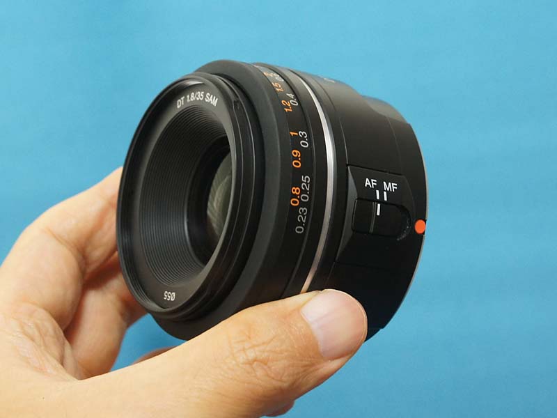 ソニー DT35mm F1.8 SAM SAL35F18 /monox デジカメ 比較 レビュー