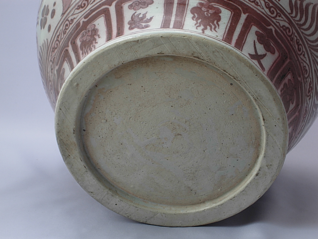 清 釉里紅花文小壷 骨董品 清 釉里紅花文小壷 骨董品 清 釉里紅花文小