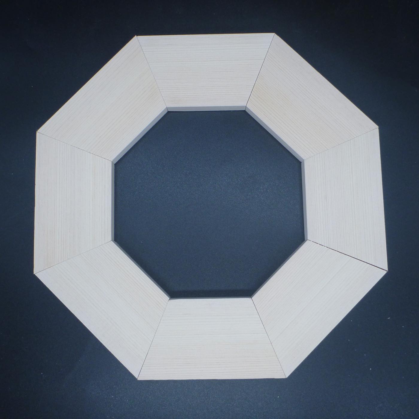 仏像彫刻用木材 台座 八角形 KOCTAGON-5 縦240×横240×厚み10 – 大阪木楽屋