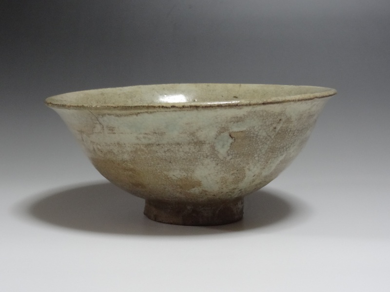 李朝 雨漏り堅手茶碗 仙遊洞