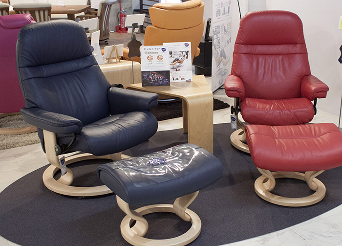 stressless®とテーブル | 札幌ファニシング スタッフブログ