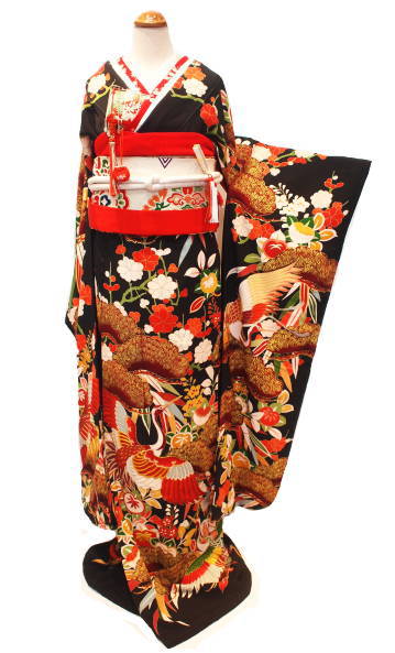 アンティーク黒引き振袖 豪快な松竹梅 ＆アンティーク赤振袖長襦袢 RF