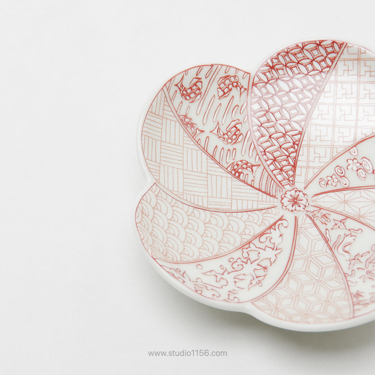 有田焼 梅形銘々皿(小) 12cm 幸楽窯の通販｜Studio1156 – 【公式