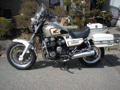 昭和レトロ】ホンダ 白バイ 750 電動バイク 昭和レトロ】ホンダ 白バイ