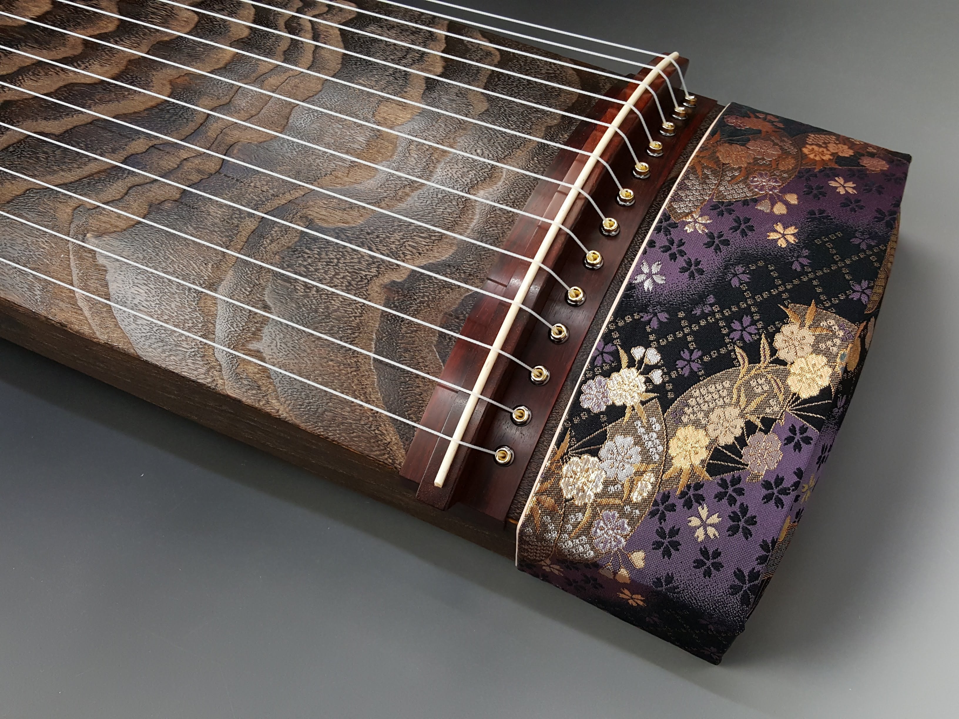 引き取り歓迎】◇和琴◇13弦 蒔絵あり 全長183cm 琴柱／口前カバー付き