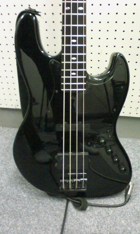 ベース買った: 4-Strings