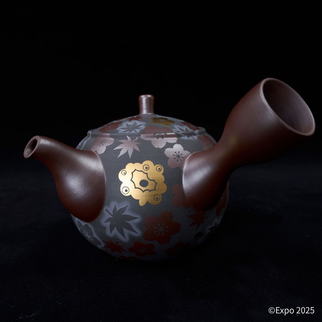 EXPO2025 萬古焼 金彩茶器｜急須・湯呑セット商品 – 47 TREASURE