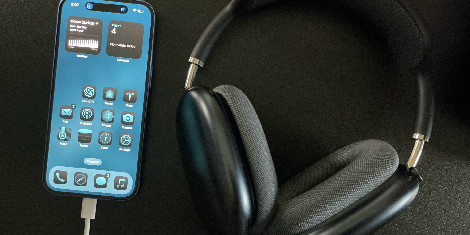 PSA: AirPods Max are missing a key feature on the new USB-C model