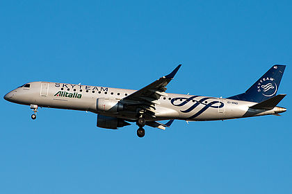 EI-RND Alitalia Cityliner Embraer ERJ-190 | Planespotters.net