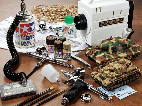 1/35 アメリカ対空自走砲 M42ダスター (人形3体付き): スケールモデル