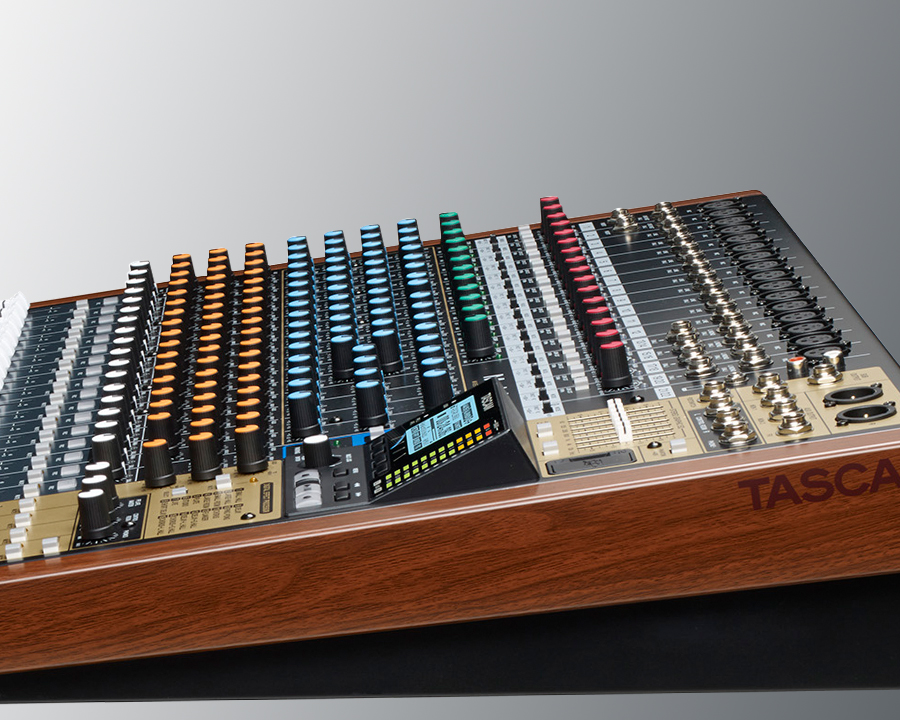 AK-RM16 | Model 16用ラックマウントキット | TASCAM (日本)