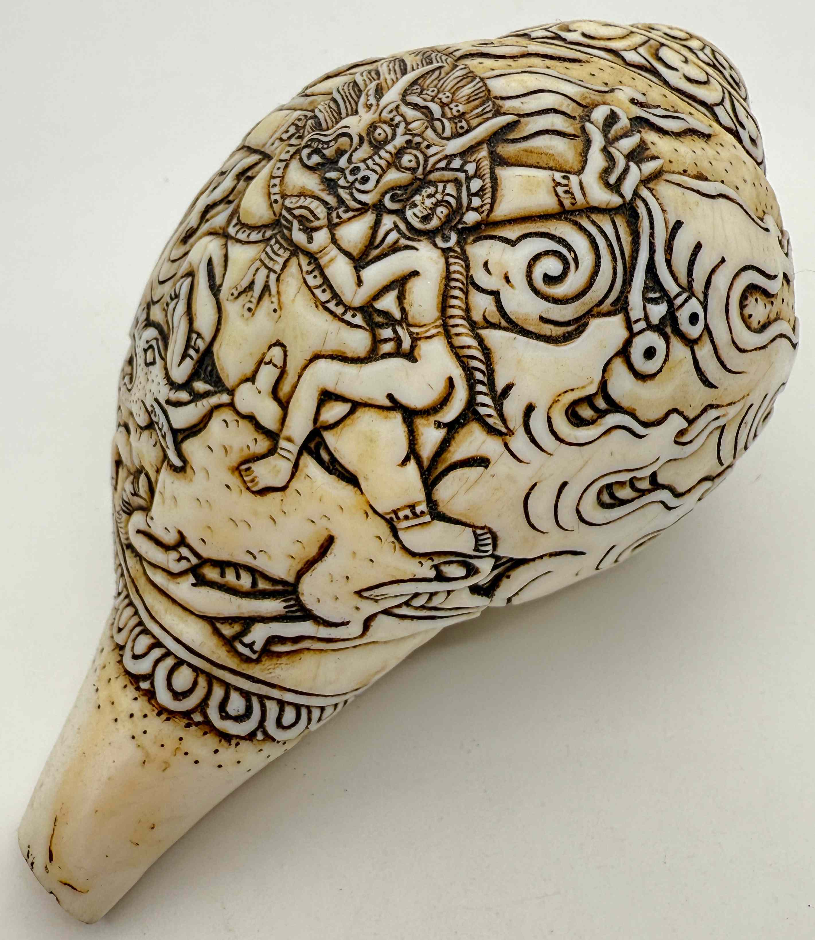 ◇チベット密教法具 法螺貝（シャンカ）ヤマーンタカ（大威徳明王