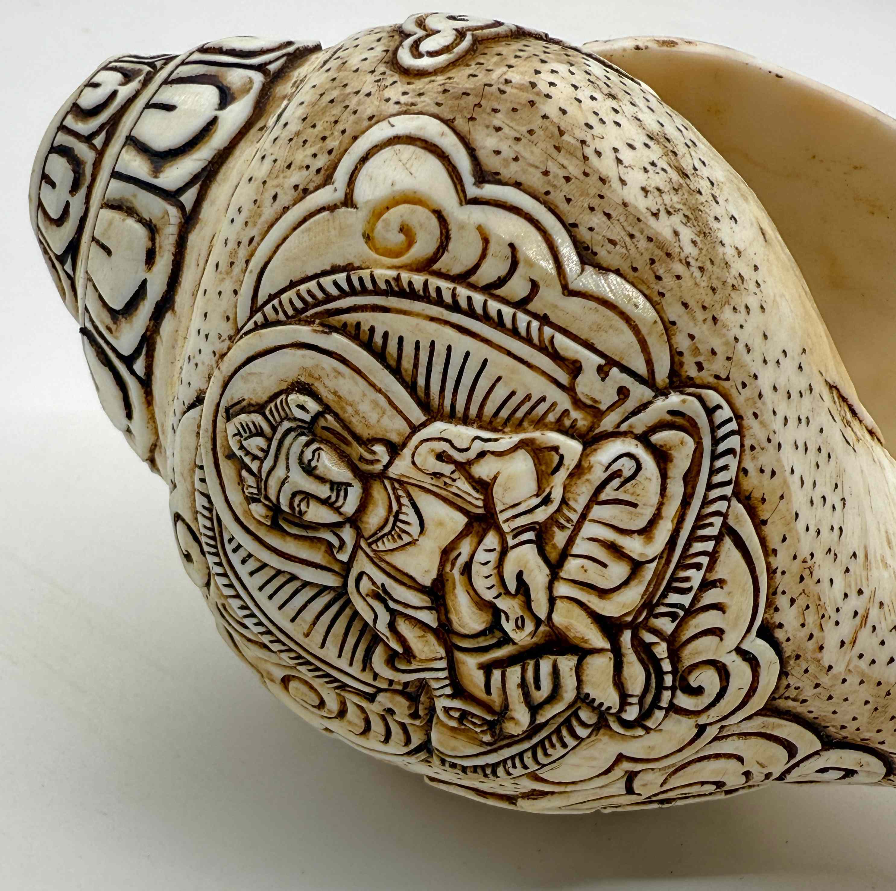 ◇チベット密教法具 法螺貝（シャンカ）クベーラ（毘沙門天