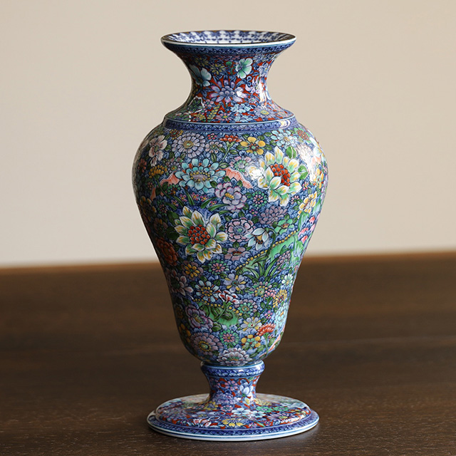 葉山有樹、緻密の花壺の絵 葉山有樹、緻密の花壺の絵 葉山有樹、緻密の花壺