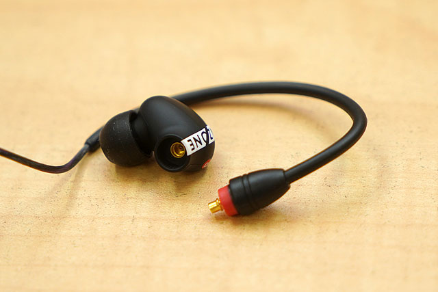 レビュー】ゲーミング有線イヤホン『INZONE E9』実機レポート - ソニー