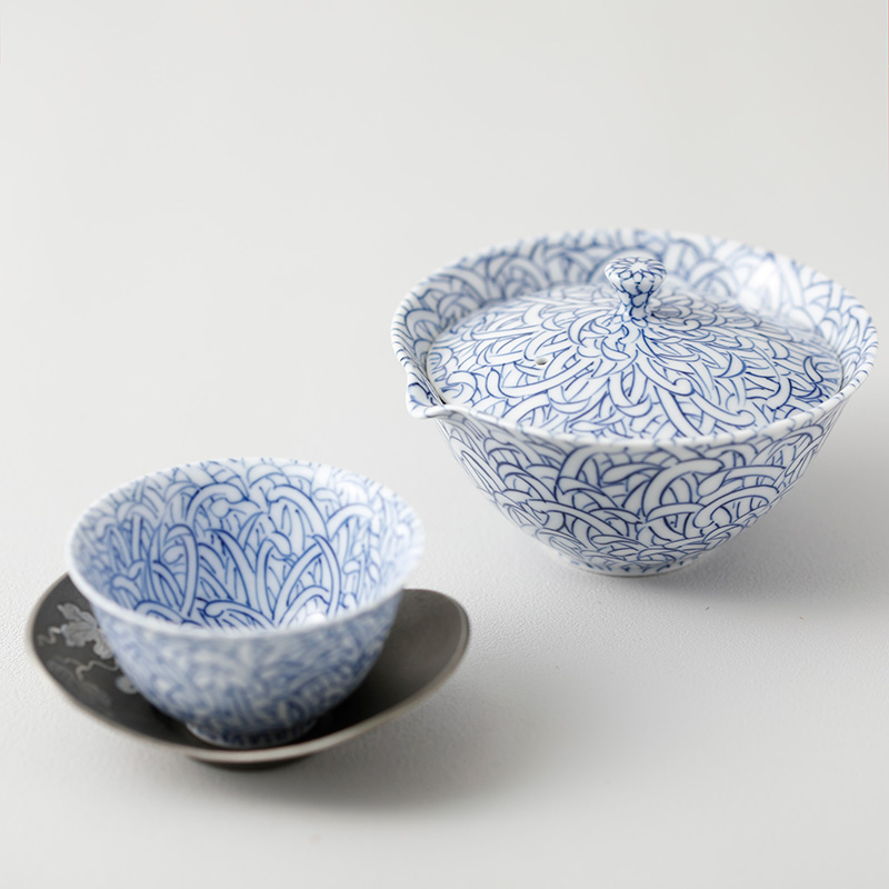 平戸嘉久正窯 青白磁 山水画 香炉 平戸嘉久正窯 青白磁 山水画 香炉