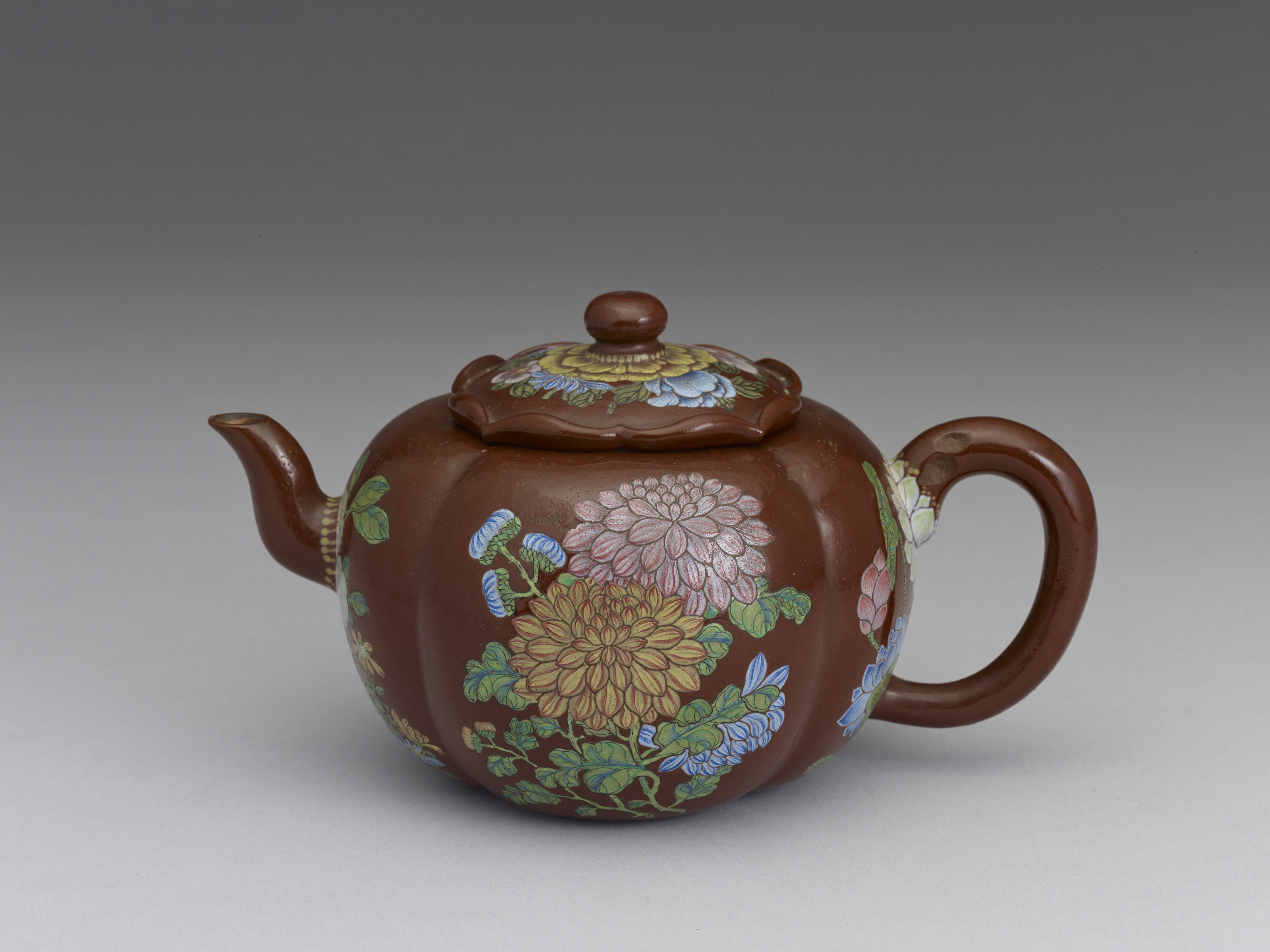 清康熙緑地粉彩麒麟紋方茶壺 茶道具景徳鎮 陶磁器 装飾品 現代工芸品