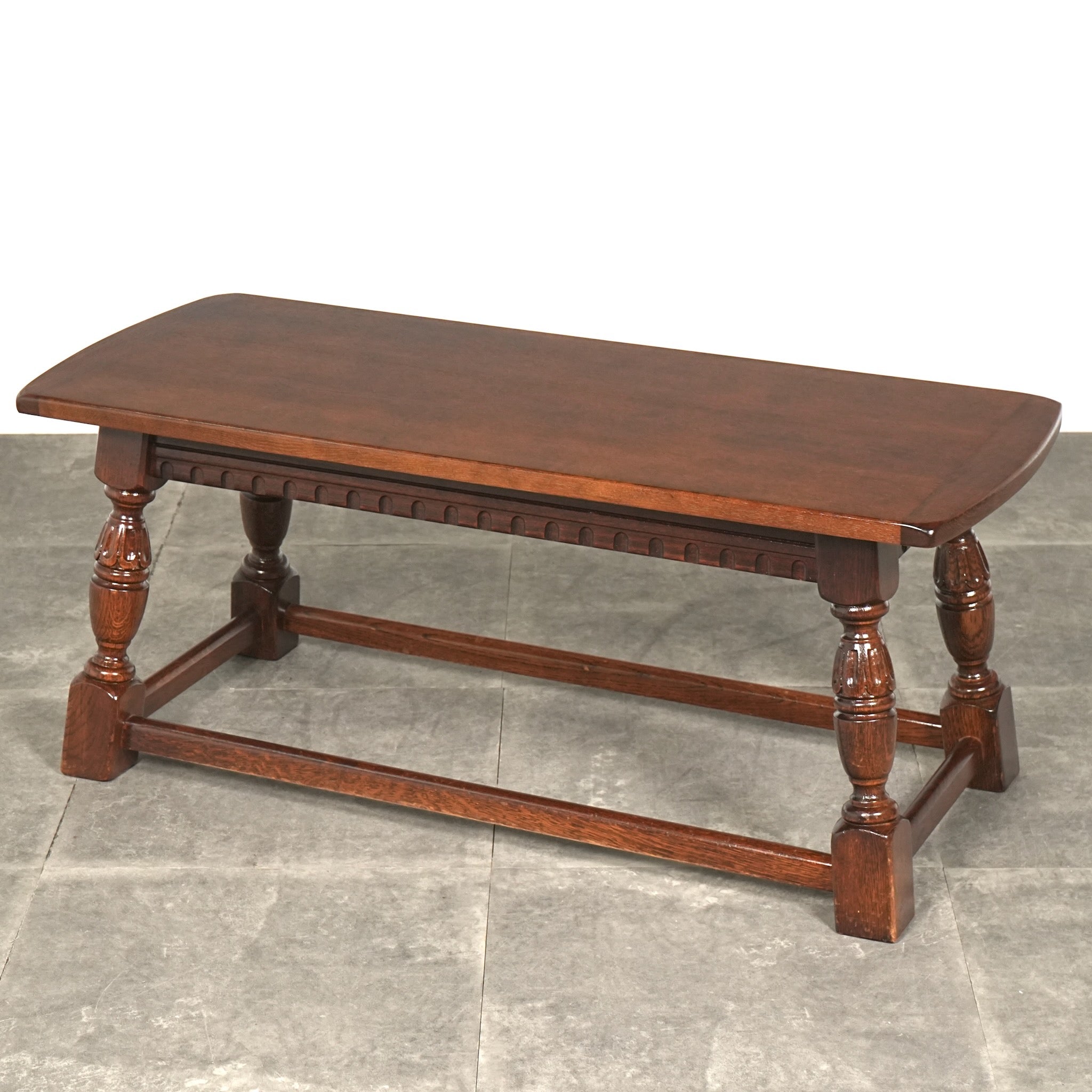 英国クラシック ヴィンテージ ローテーブル – TIME HYPE