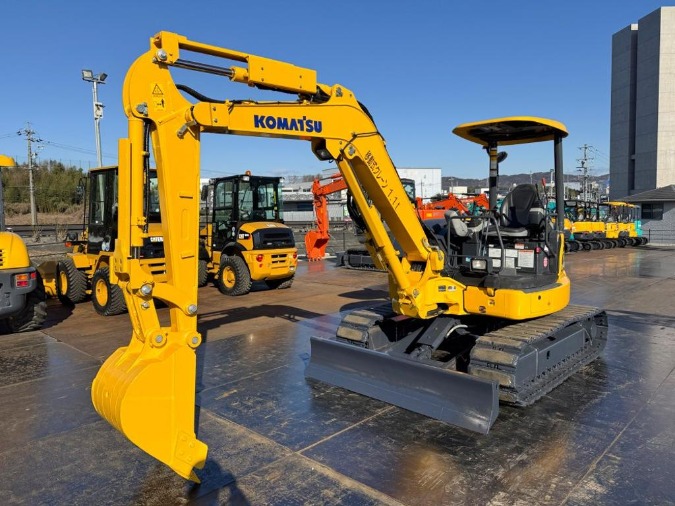 日立建機 ZX40U-5A ミニユンボ（ミニバックホー）4t~5t 中古重機・建機