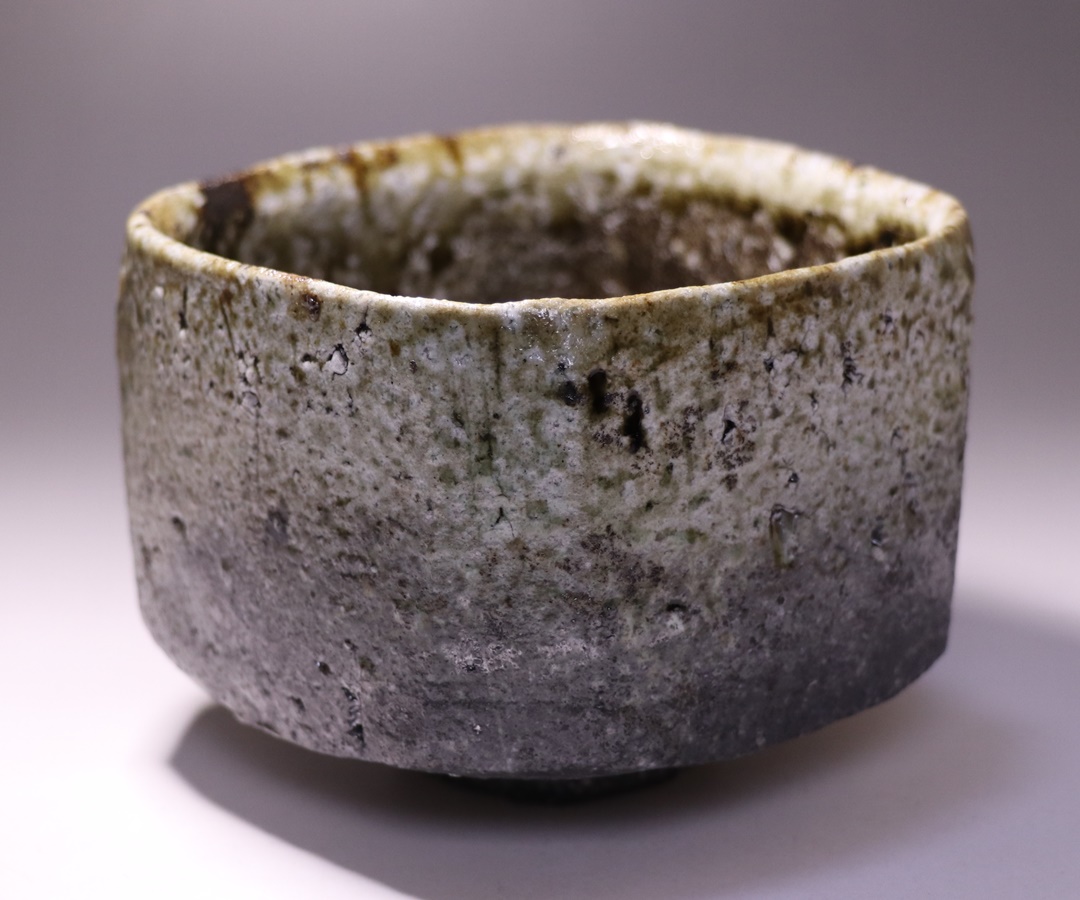 高島聡平 作 「引出四方茶碗」 ～備前焼専門卸小売店 川口陶楽苑～