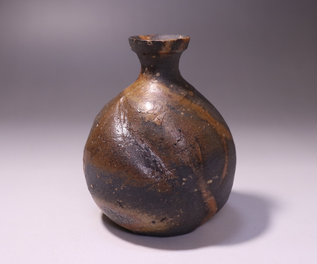 原田拾六 作 「備前火襷徳利」 ～備前焼専門卸小売店 川口陶楽苑～