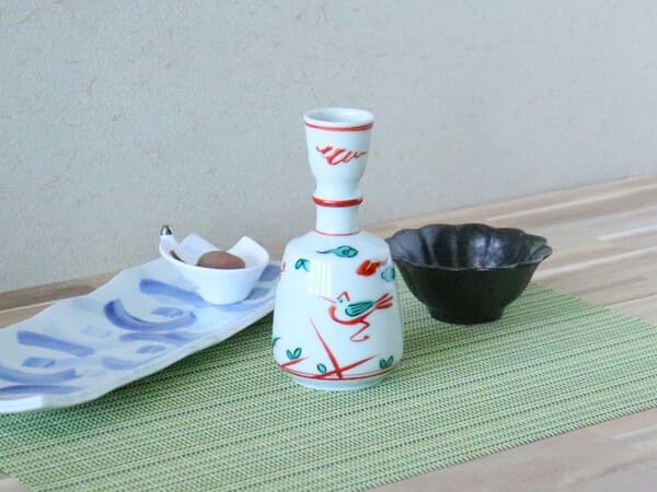 美濃焼 幸兵衛窯 赤絵梅鳥文 徳利 [ 酒器・徳利 ] 約270cc