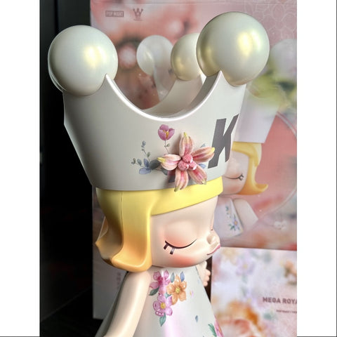 MEGA ROYAL MOLLY 400% Velvet Flowers 2025 Limited Edition – TOYSEZ