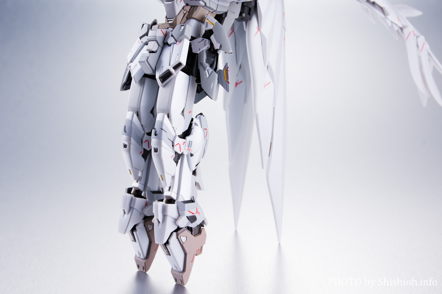 ウイングガンダムスノーホワイトプレリュード Amazon | BANDAI GUNDAM