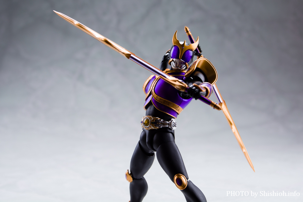 S.H.Fフィギュアー (真骨彫製法)仮面ライダークウガライジングタイタン