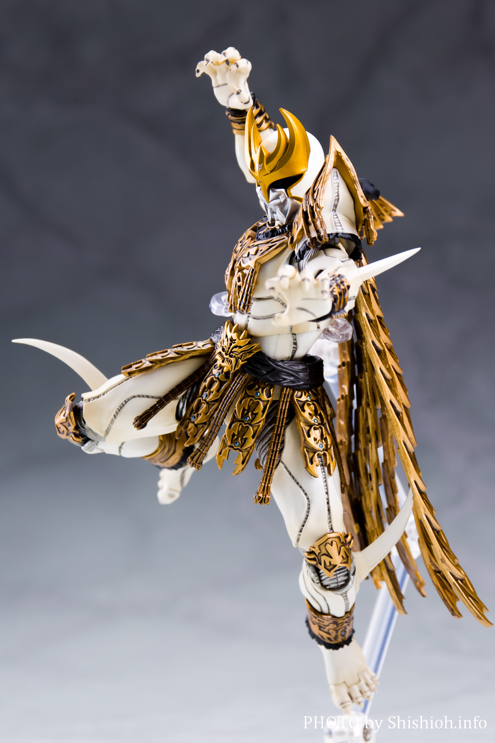 真骨彫製法) ン・ダグバ・ゼバ