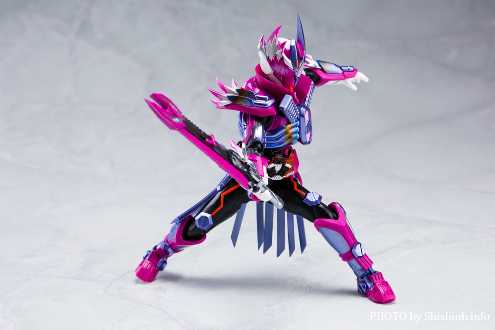 徹底レビュー】S.H.Figuarts 仮面ライダーヴァルバラド