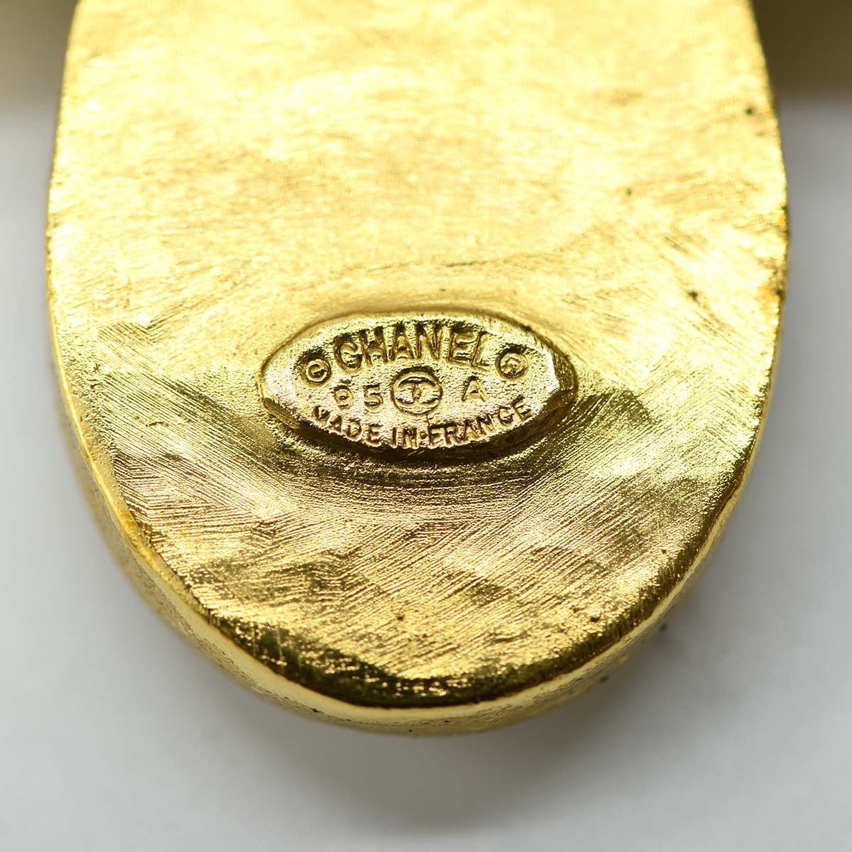 楽天市場】質屋 ブローチ CHANEL シャネル ココマーク 95A ホワイト