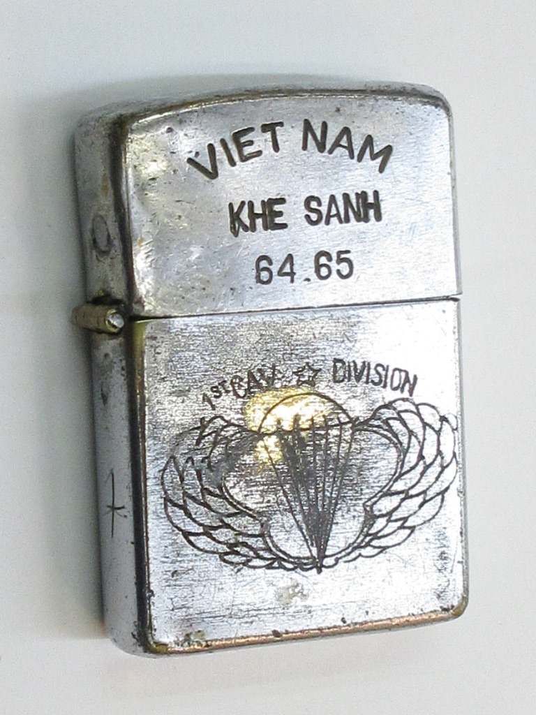 激レア ベトナム ジッポー　表彰メダル仕様 (コメント付き）ZIPPO Zippo ジッポー 観世音 ブラックメタル ペイントプレート ネオブラック