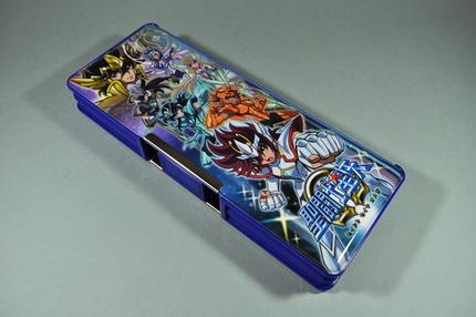 楽天市場】筆箱（筆入れ） 聖闘士星矢 セイントセイヤ オメガ : あっと