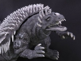 エクスプラス 東宝30cmシリーズ アンギラス '68版 Amazon.co.jp: X