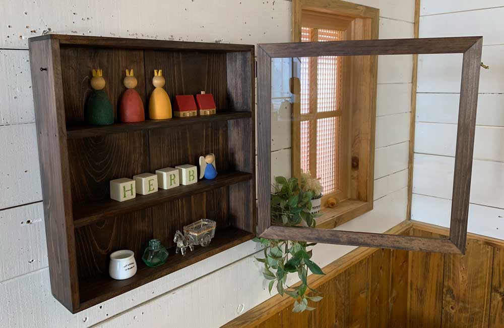 楽天市場】壁掛けコレクションケース 透明ガラス扉 三段棚 40×10×40cm