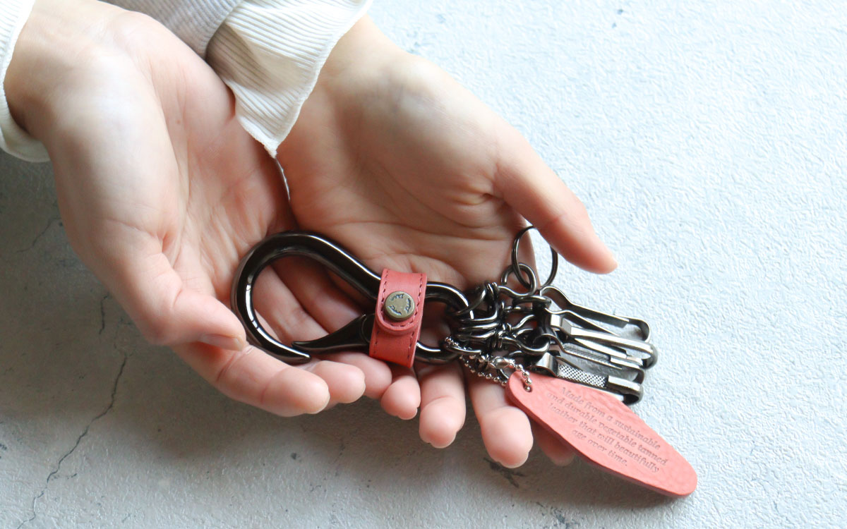 楽天市場】キーリング(金具・黒ニッケル) カラビナタイプ ダコタ