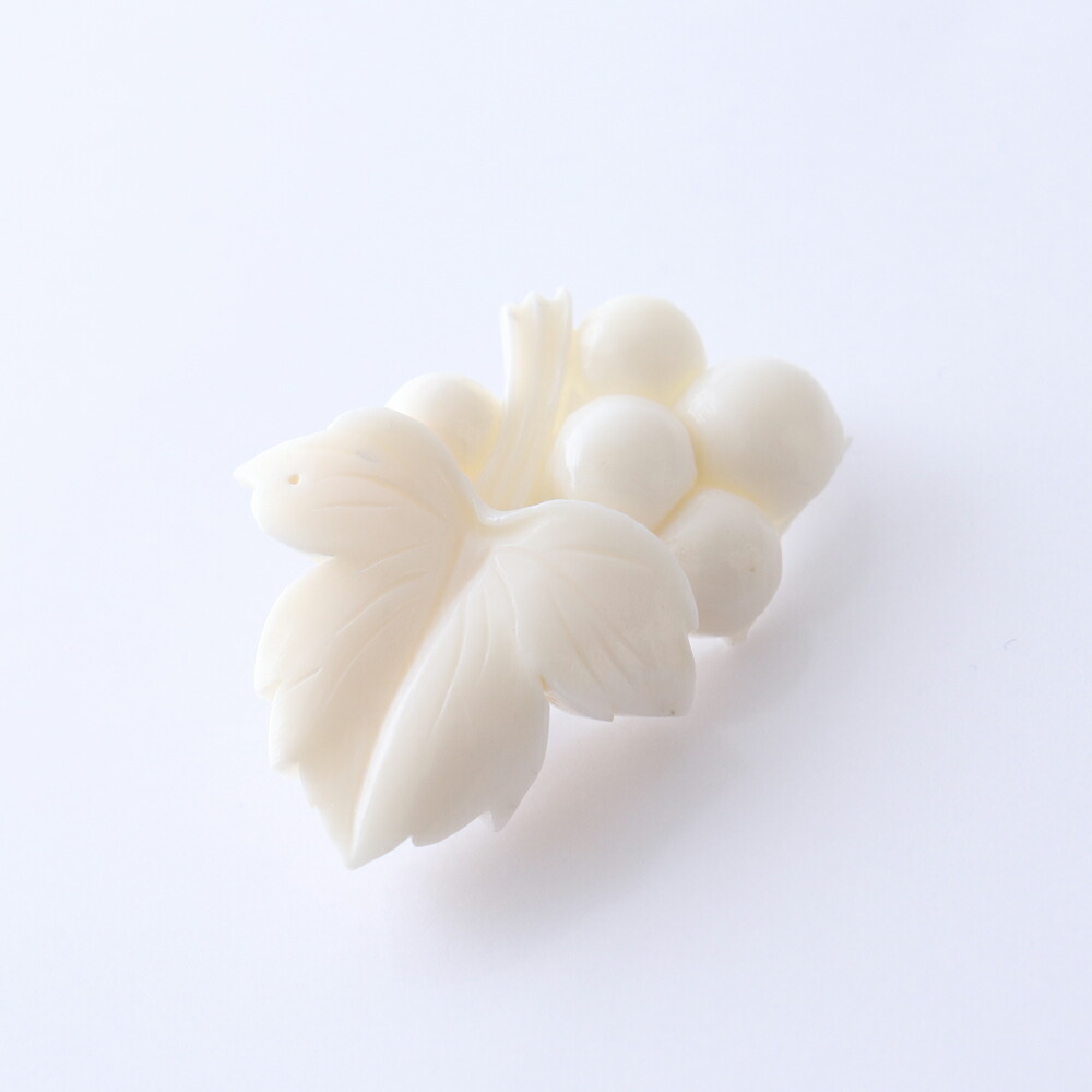 楽天市場】≪1年保証付き≫白珊瑚 葡萄 ぶどう ブローチ シルバー