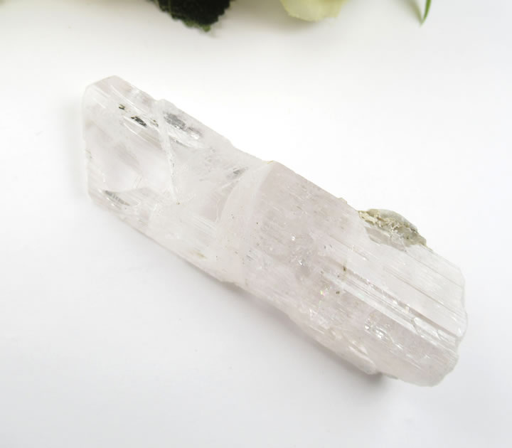 楽天市場】ピンクダンビュライト結晶 虹あり 高品質 パワーストーン